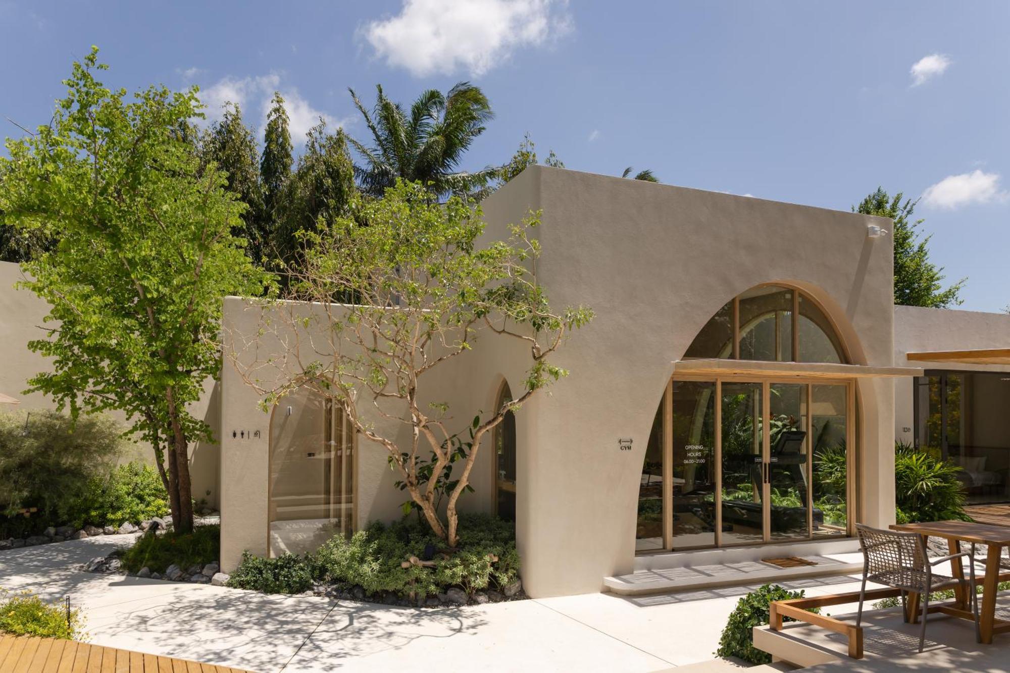 Eden Resort & Villas Phuket Patong Екстериор снимка